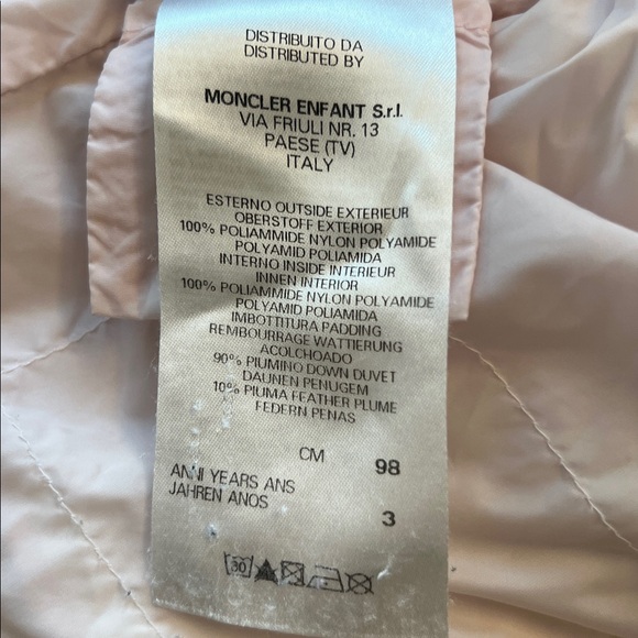 Moncler kids coat size 3 - Picture 8 of 9